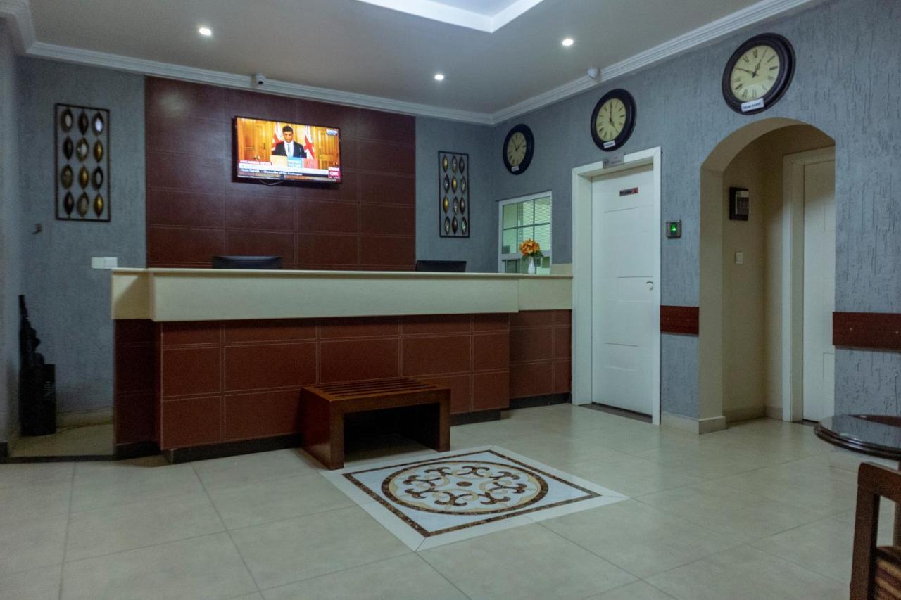 קומסי Frederick'S Lodge מראה חיצוני תמונה